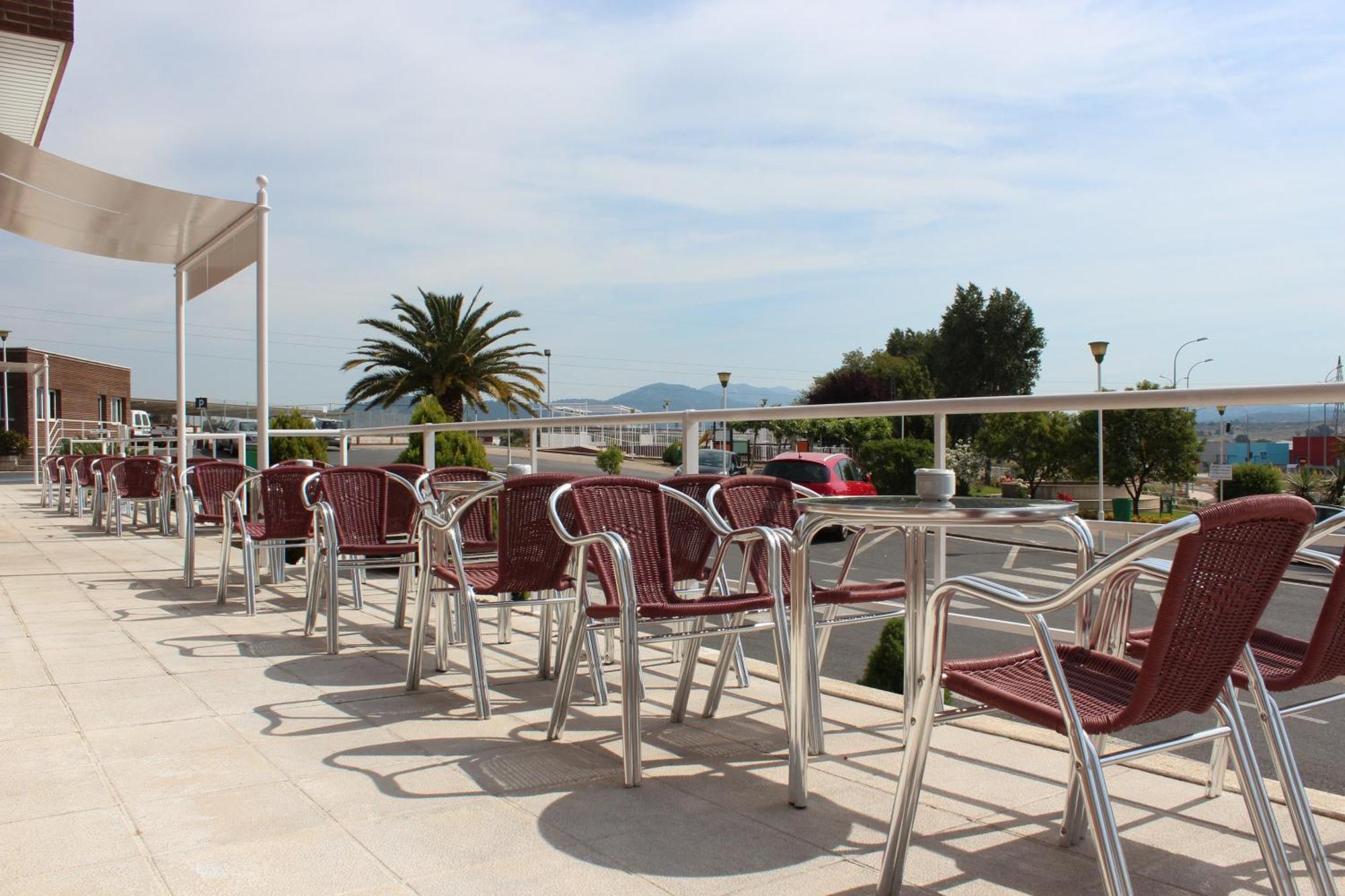 Hotel Azar Plasencia Eksteriør billede